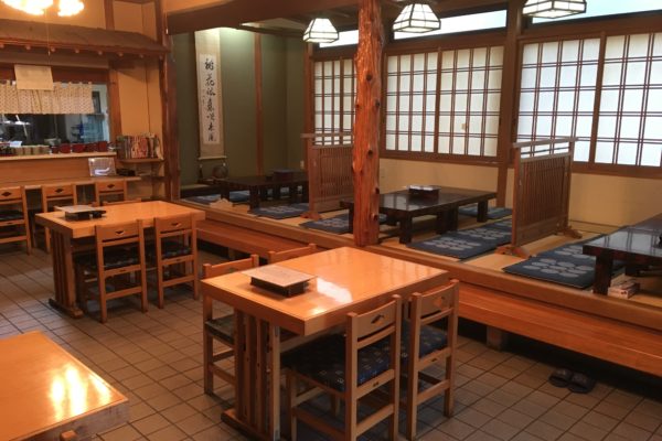 藪きん店内